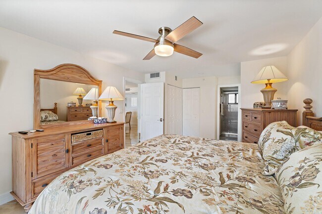 Building Photo - 400 Ocean Trail Way