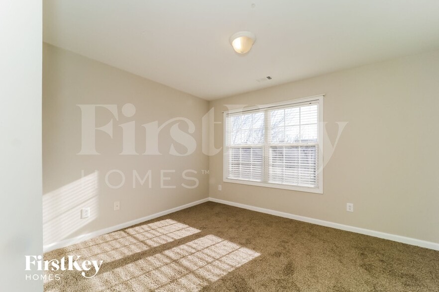 Building Photo - 5811 Buckner Creek Dr SE
