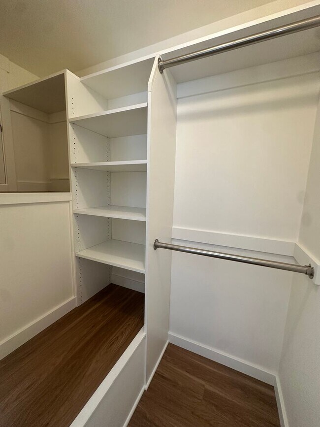 Building Photo - 928 NW Portland Ave