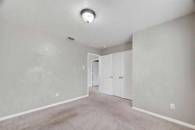 Building Photo - 2914 Laurel Brook Ln