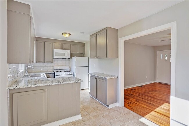 Building Photo - Charming 3-Bedroom Home in Pearl, MS