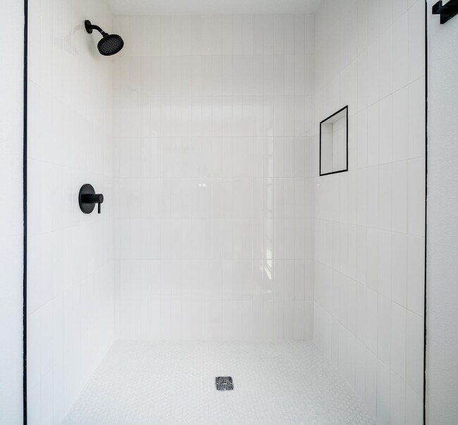 Building Photo - 14044 N Cameo Dr
