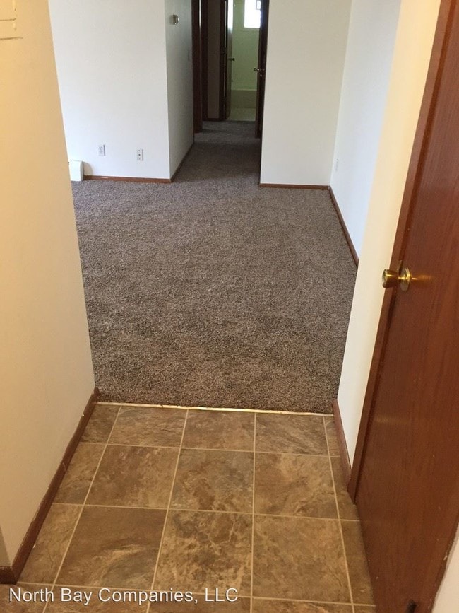 Building Photo - 11644-11670 Dakotah St NW