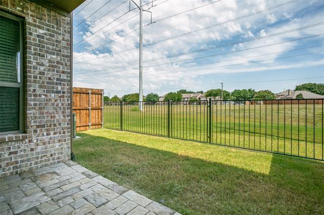 Building Photo - 4809 Pasadena Dr