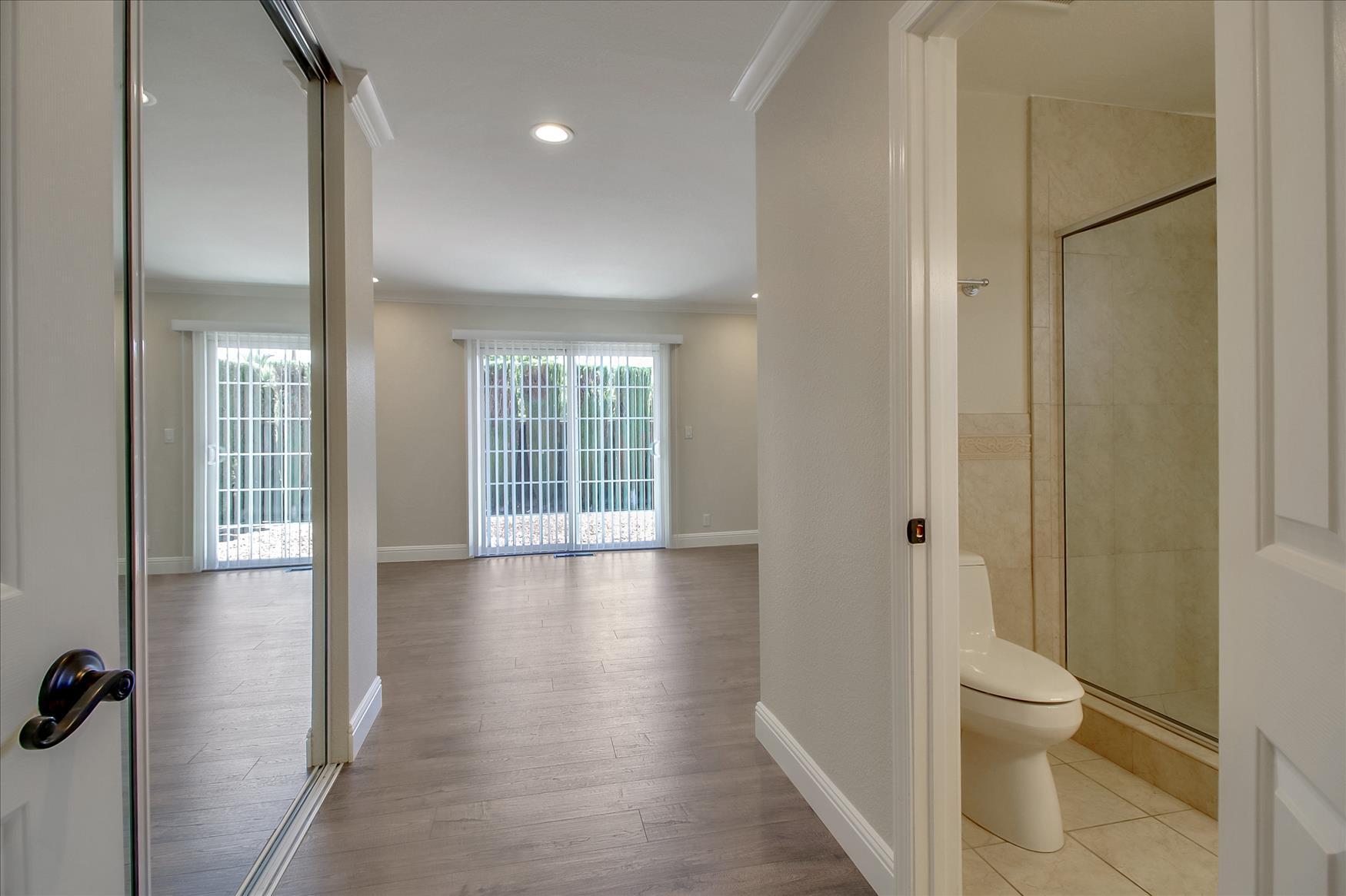 Building Photo - 6738 Tannahill Dr