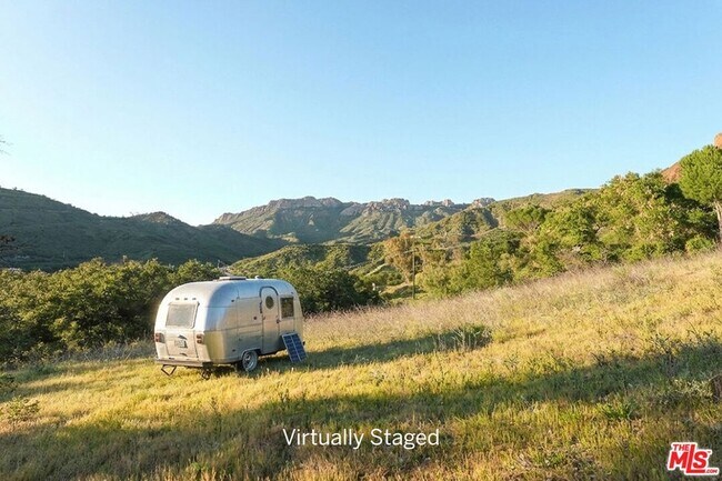 Building Photo - 12310 Yerba Buena Rd