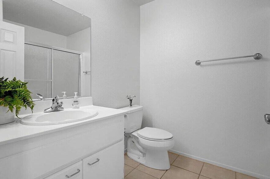 Building Photo - 41617 Beadling