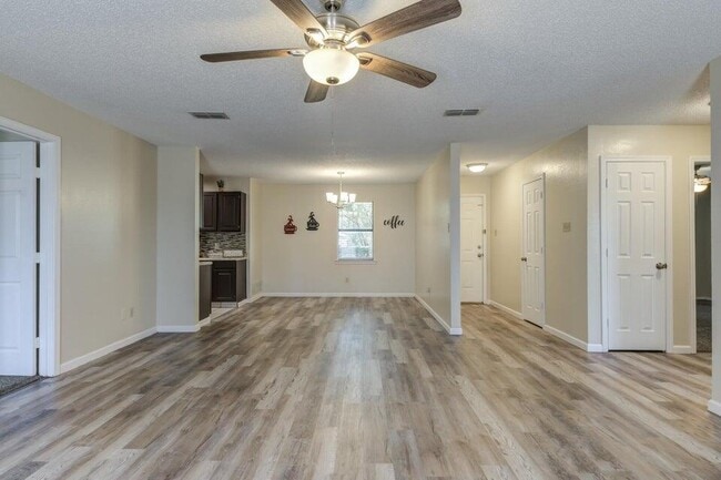 Building Photo - 3401 101st St