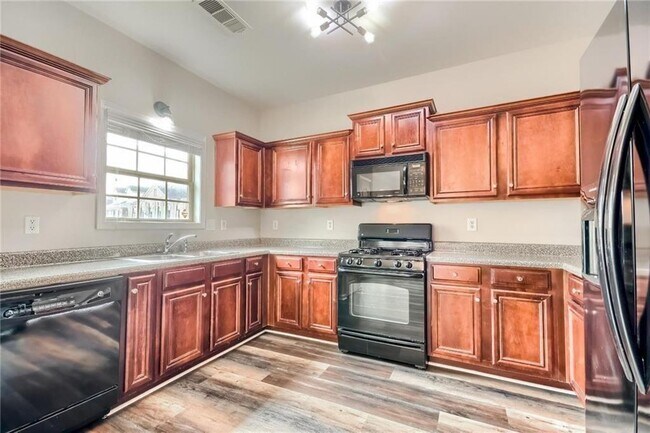 Building Photo - 2171 Waterford Park Dr