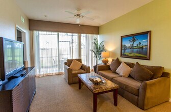 Building Photo - 8006 Lely Resort Blvd