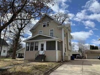 Building Photo - 1 Bedroom Lower with garage