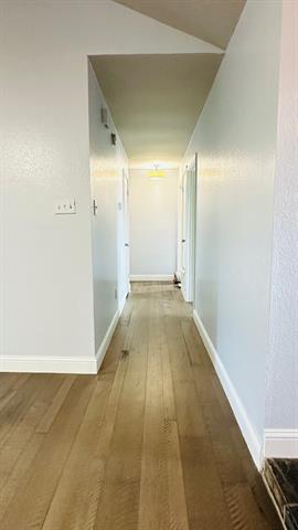Building Photo - 813 Sandhurst Dr
