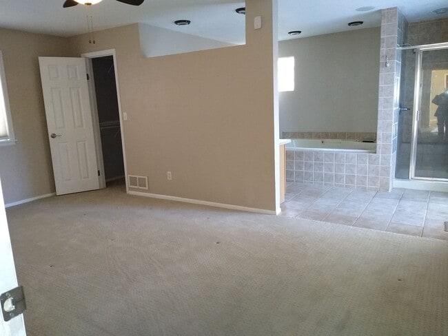 Building Photo - Stunning Ranch Home - Amazing Location - Backs up to Cherry Creek Trail