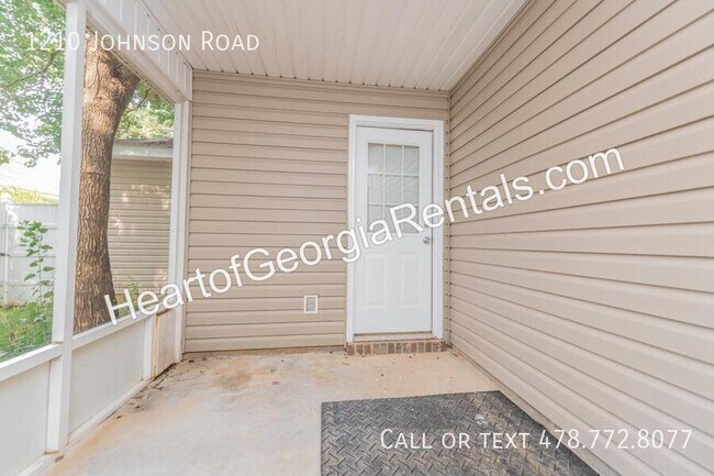 Building Photo - 1210 Johnson Rd