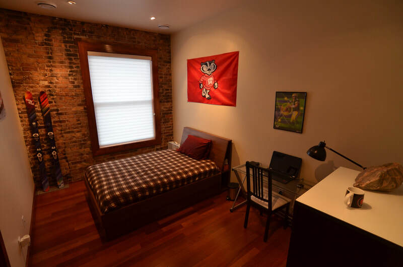 Building Photo - 418 Shelden Ave