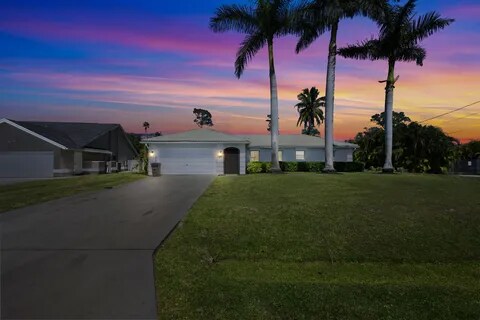 Primary Photo - 131 NE Naranja Ave