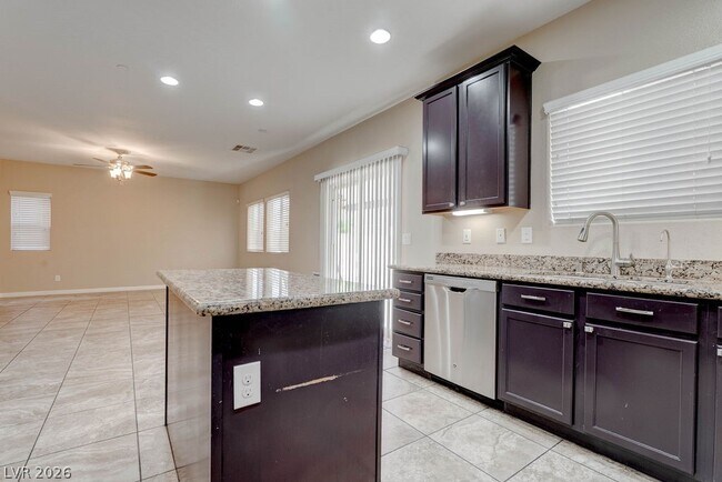 Building Photo - 1067 Fish Pond Ave