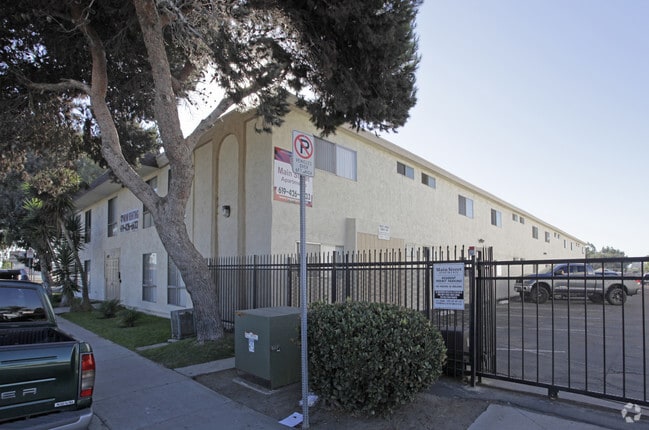 Building Photo - Main Street Apartments
