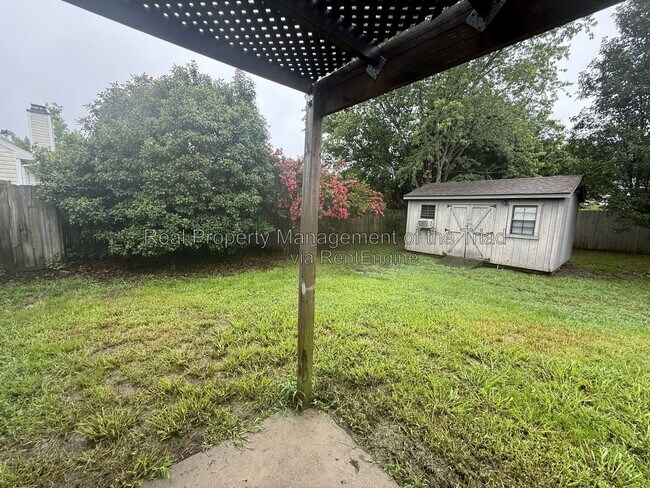 Building Photo - 208 Hammond Dr