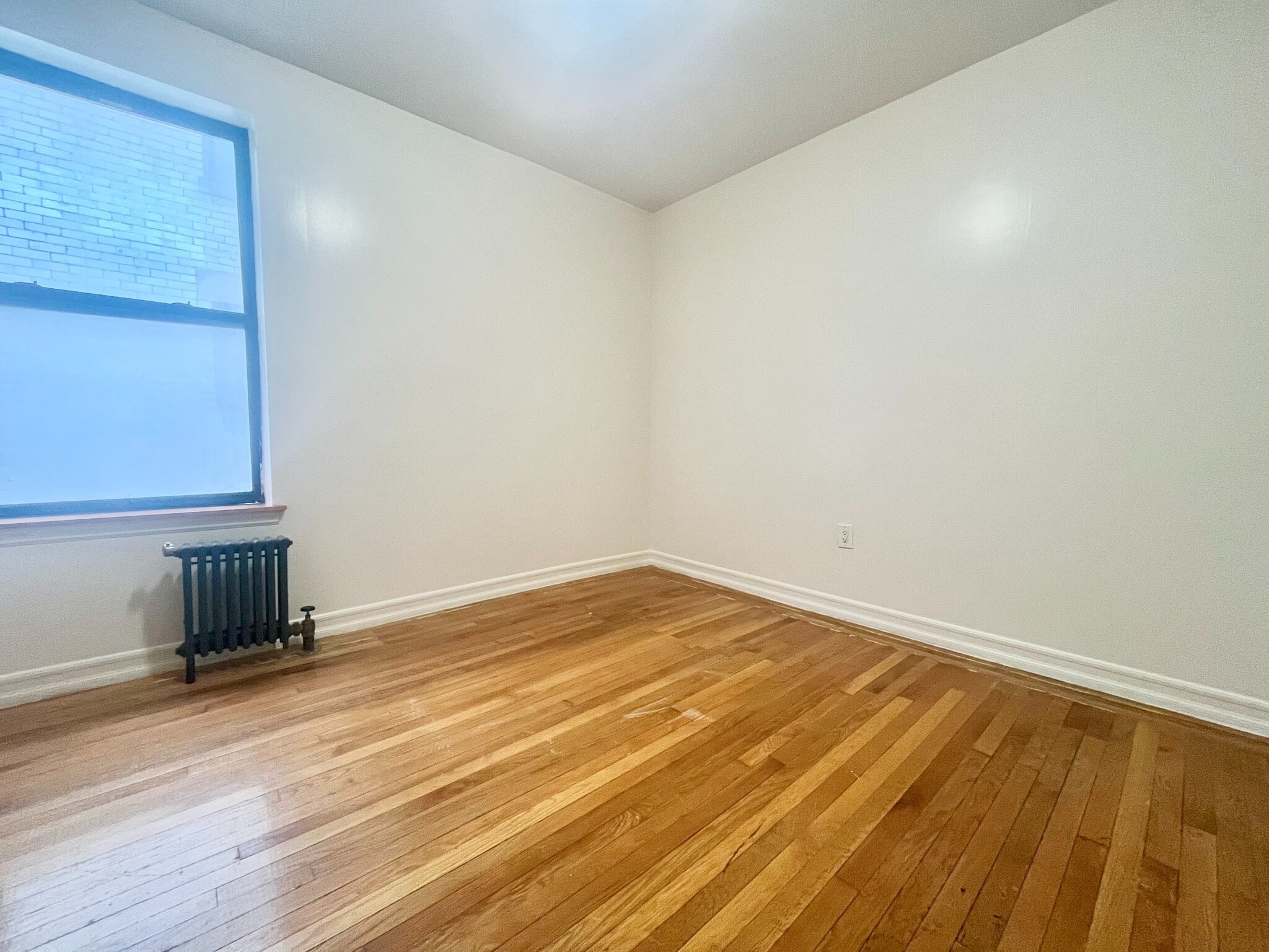 Building Photo - 610 W 150th St