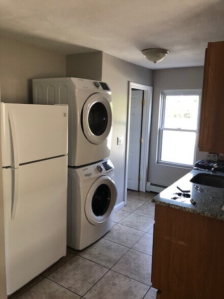 Unit#2 Laundry area - 21 Middlesex Park