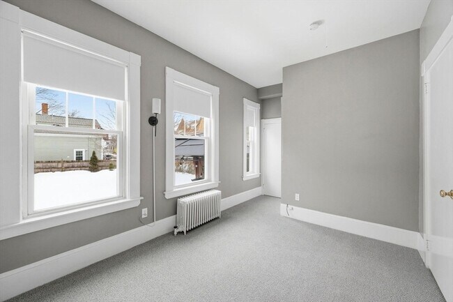 Building Photo - 202 North St