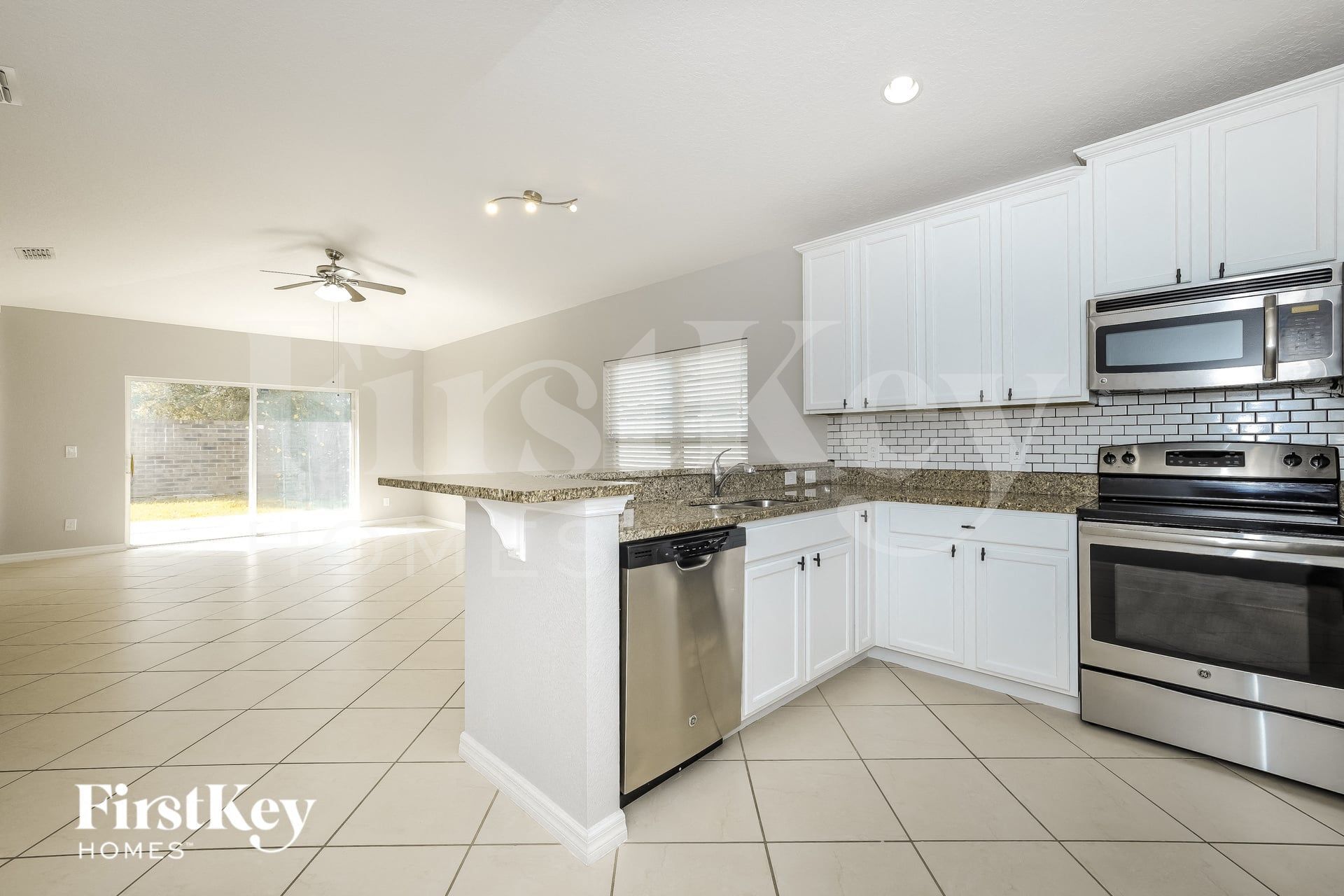 Building Photo - 4724 Rockvale Dr