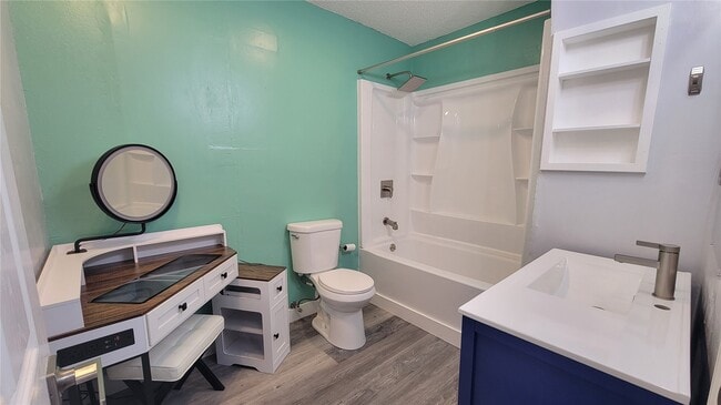 Building Photo - 2018 San Pedro Dr