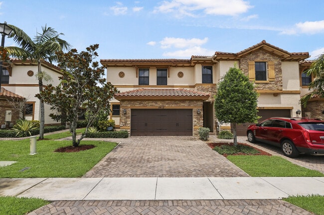 Building Photo - 8413 Lakeview Trail