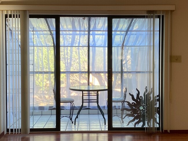 Building Photo - 130 Blackjack Dr