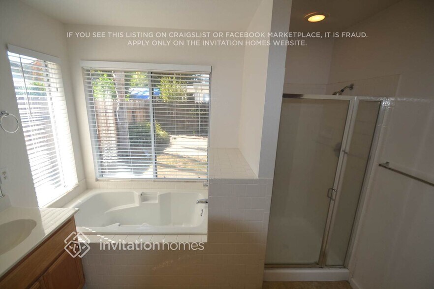 Building Photo - 878 Cedar Canyon Cir