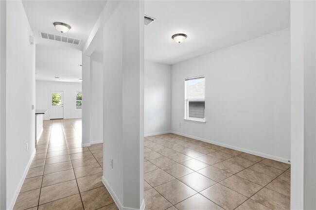 Building Photo - 7121 Ranchito Dr