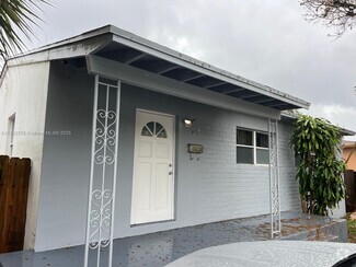 Building Photo - 1726 NW 9th Ave