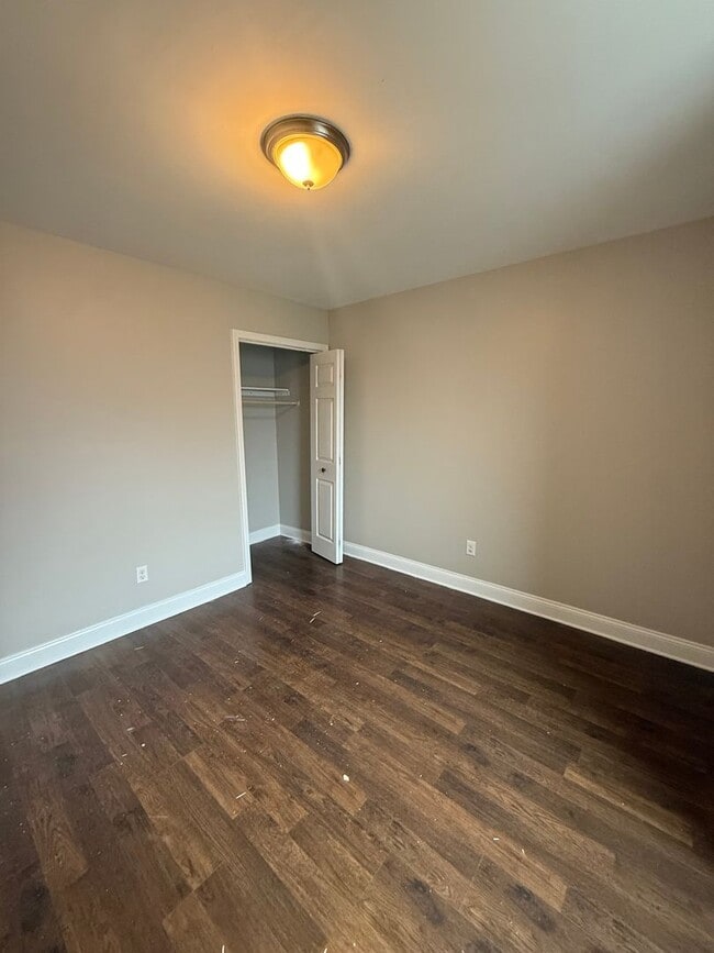 Building Photo - EXTREMELY SPACIOUS AND REMARKABLY REMODELED NORTHSIDE HOME- AVAIL MAY 1ST!