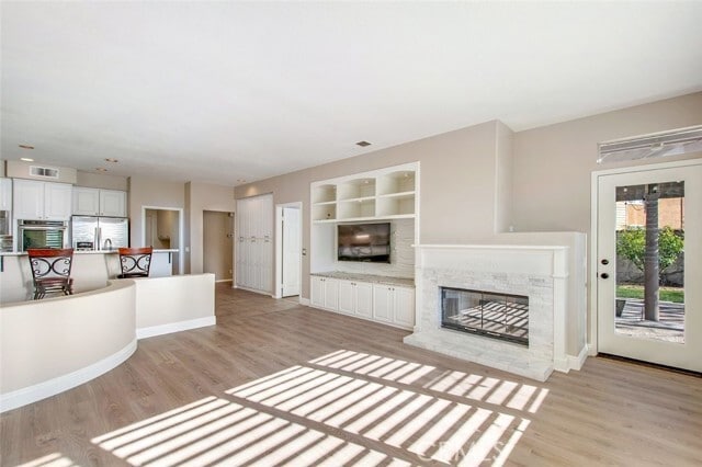 Building Photo - 22705 White Oaks