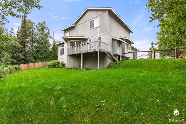 Building Photo - 4 Bedroom | 2.5 Bathroom | Garage - Conven...