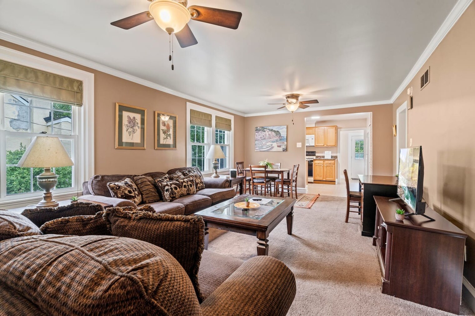 Building Photo - 42 Old Lancaster Rd