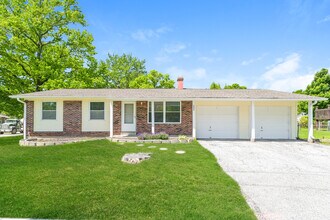 Building Photo - Fantastic 3bd/2ba home! Let yourself in!