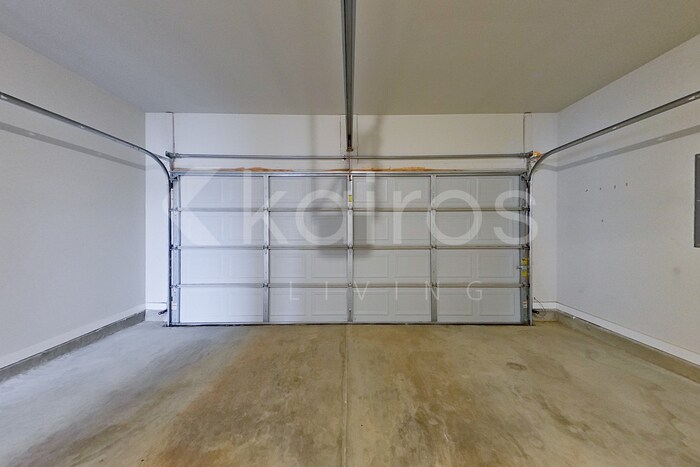 Building Photo - 26186 Valley Ridge Rd