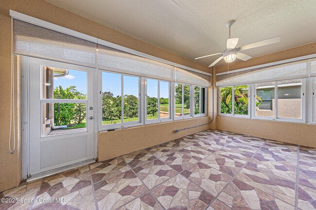 Building Photo - 4331 Aberdeen Cir