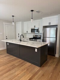 Building Photo - Welcome to Your Ideal Home: 3-Bedroom, 2-Bath Gem Near UNT and Downtown!