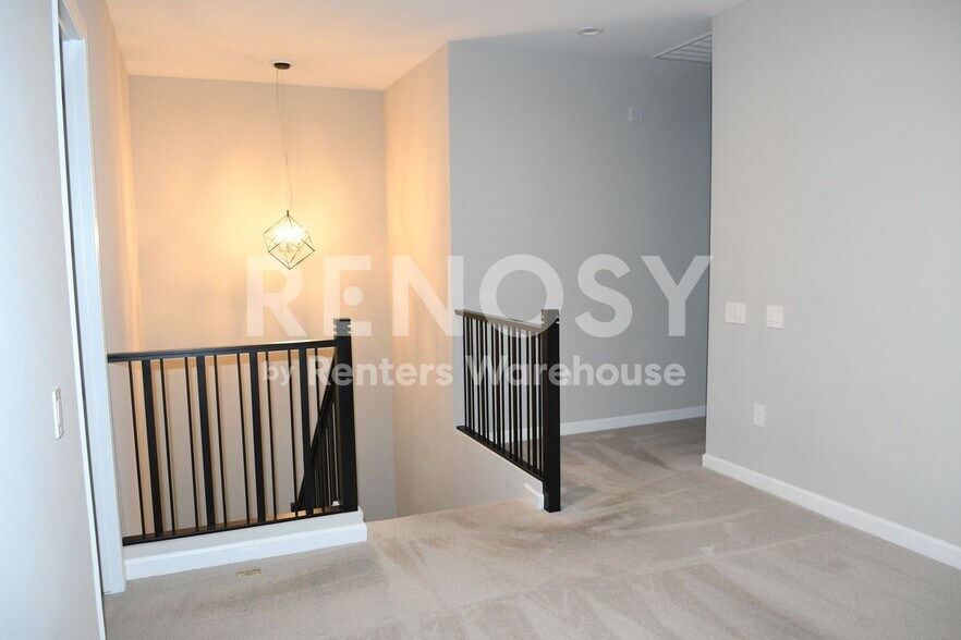 Building Photo - 5059 E Gallop Wy