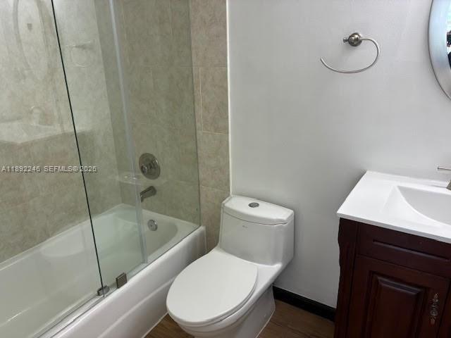 Building Photo - 1420 Brickell Bay Dr