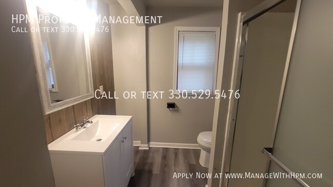 Building Photo - 1292 Stratford St