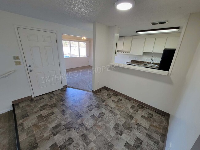 Building Photo - *1/2 OFF 1ST MONTH'S RENT PROMO* 3 BR Townhome- Wonderful Privacy Deck in Beaverton with 1 Car Ga...