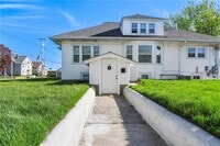 Building Photo - 1124 Newport Ave