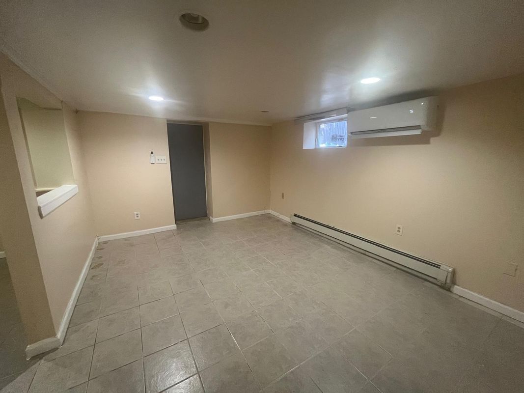 Building Photo - 4212 Monticello Ave