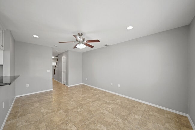 Building Photo - 13447 Castilian Dr