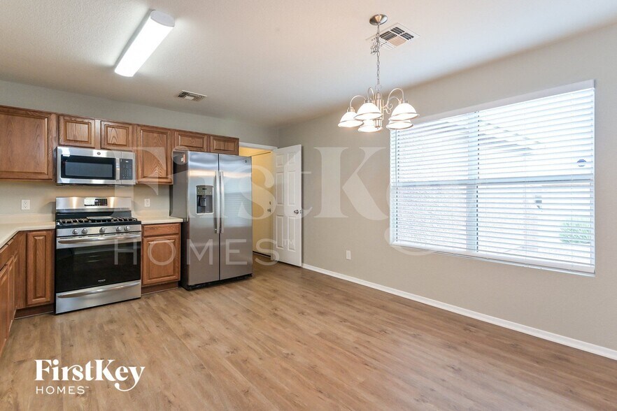 Building Photo - 10234 E Wasp Spring Dr