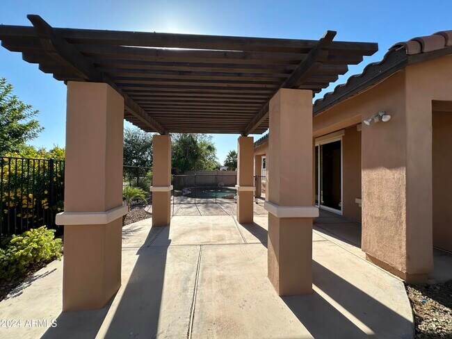 Building Photo - 2251 E Azalea Dr